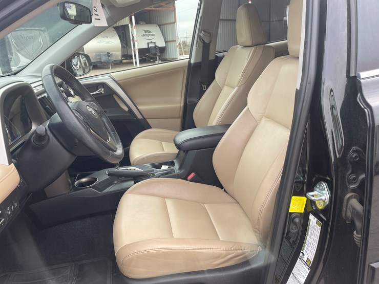 2013-toyota-rav4-image-64