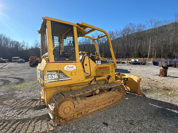 caterpillar-d3g-xl-image-4