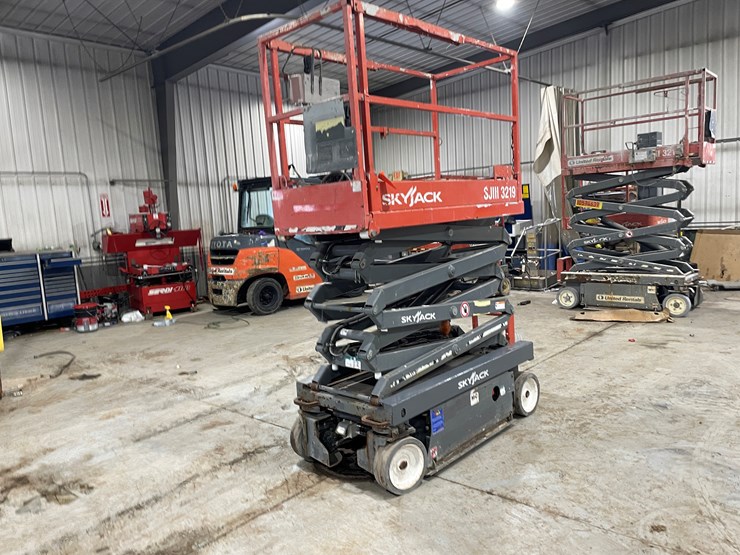 2018-skyjack-sjiii3219-image-12