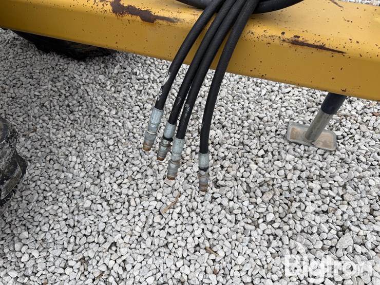 2010-holcomb-1200-image-20