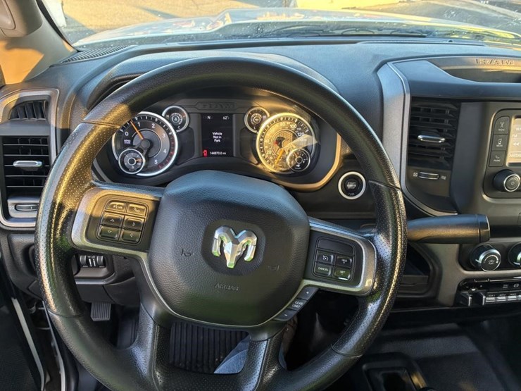 2019-dodge-ram-5500-image-17