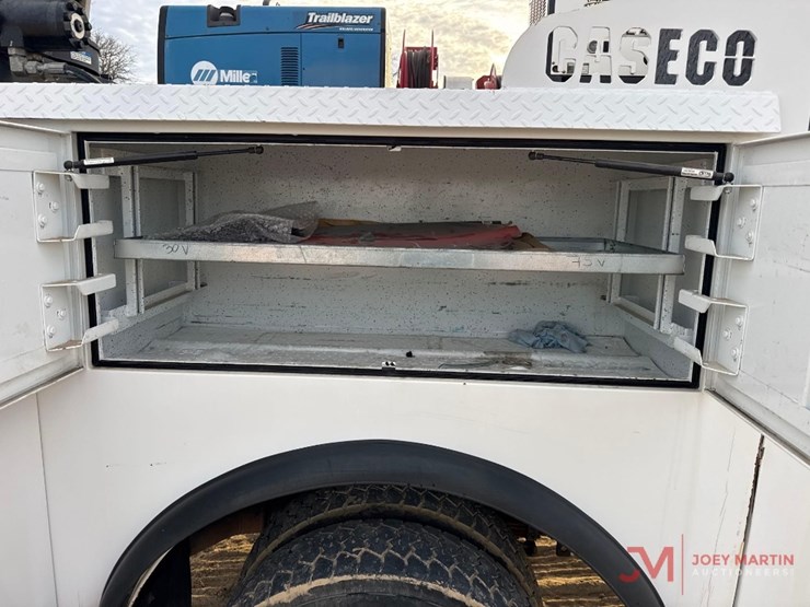 2016-ford-f550-xl-image-26