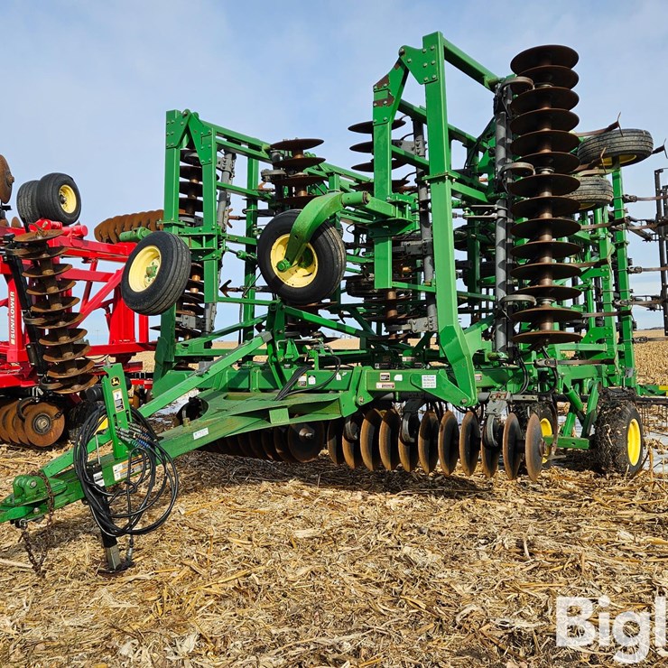 2008 JOHN DEERE 2310