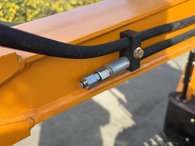 2025-vicsec-vc15-excavator-image-11