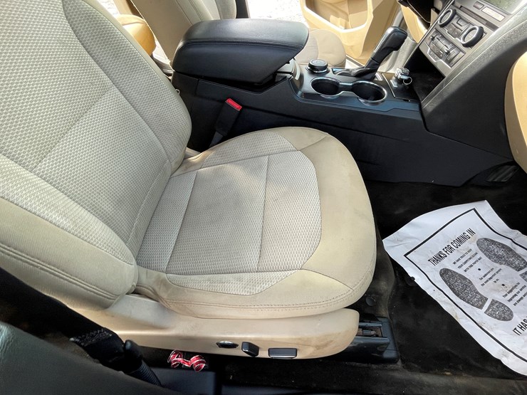 2017-ford-explorer-image-93