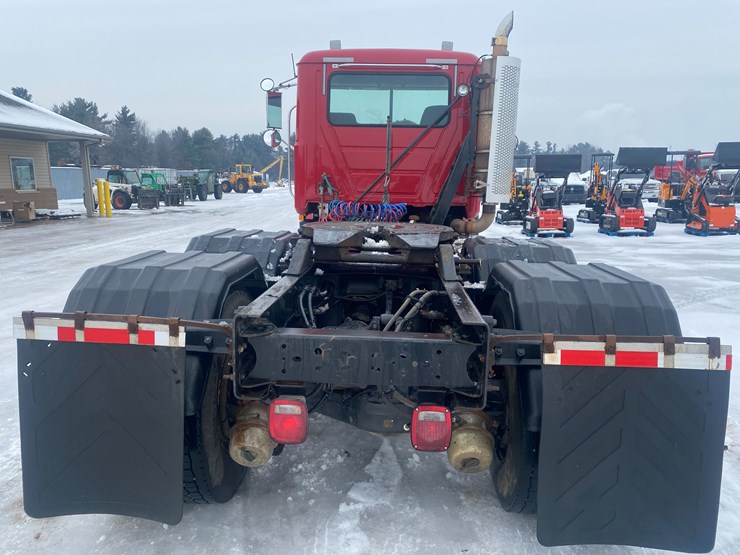 #302-•-2009-mack-gu713-semi-tractor-(has-wi-title)-(mosinee,-wi)-image-58