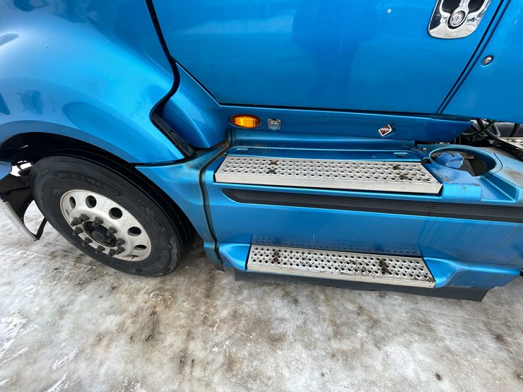 2014-international-prostar-image-56