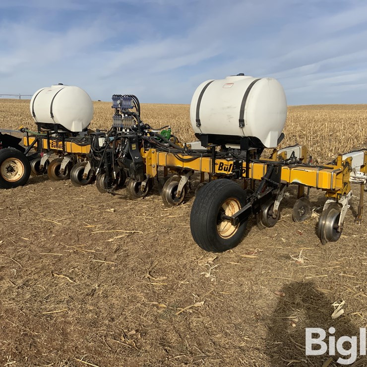 Buffalo 8R30 3-Pt Cultivator