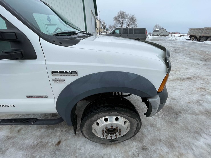 2006-ford-f550-xl-image-18