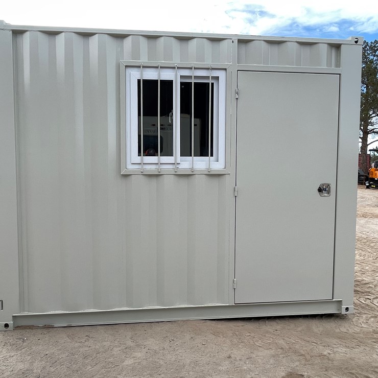 #200G • 10' Storage Container