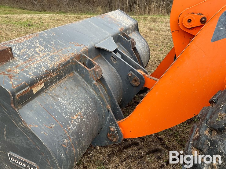 2016-doosan-dl220-5-image-18