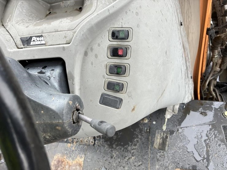 2019-case-580sn-image-21