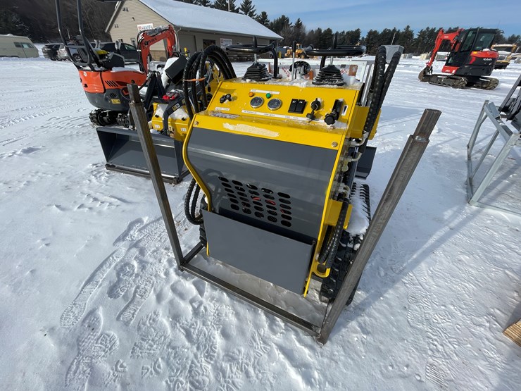 #158-•-landhero-mini-skid-steer-loader-(mosinee,-wi)-image-6