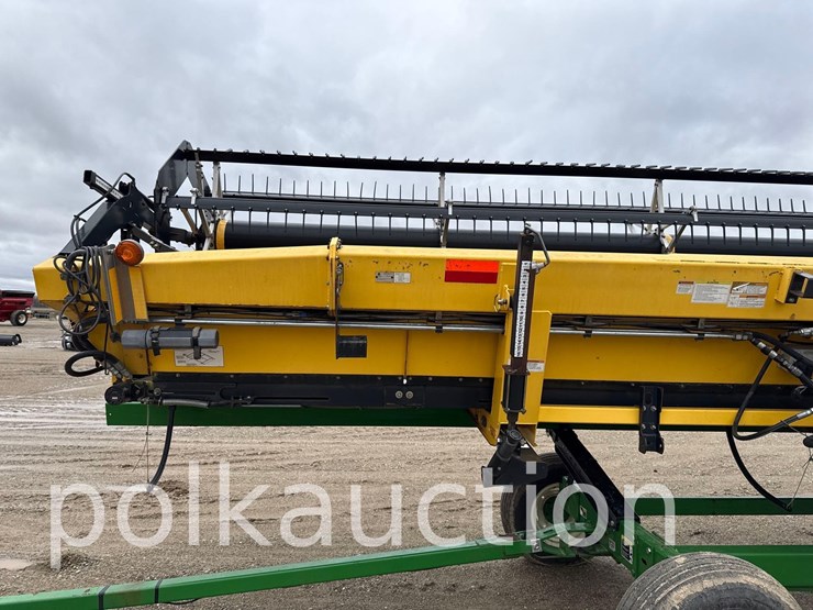 new-holland-88c-image-3