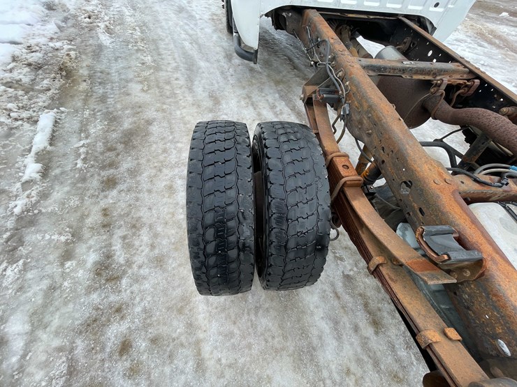 2006-ford-f550-xl-image-36