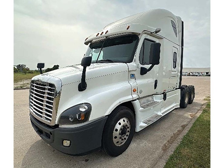 2019-freightliner-cascadia-125-image-1