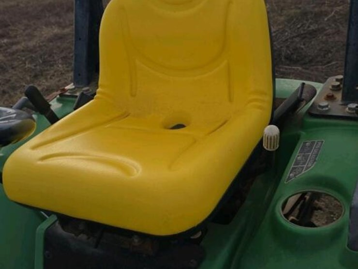 john-deere-2210-image-12