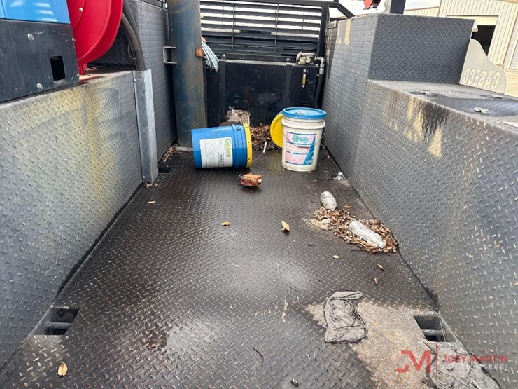 2016-ford-f550-xl-image-18