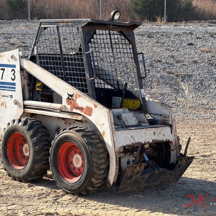 BOBCAT 753