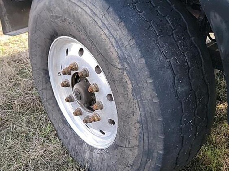 2009-kenworth-t800-image-17