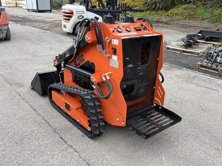 2025-sdlool-sl36c-skid-steertrack-loader-image-4