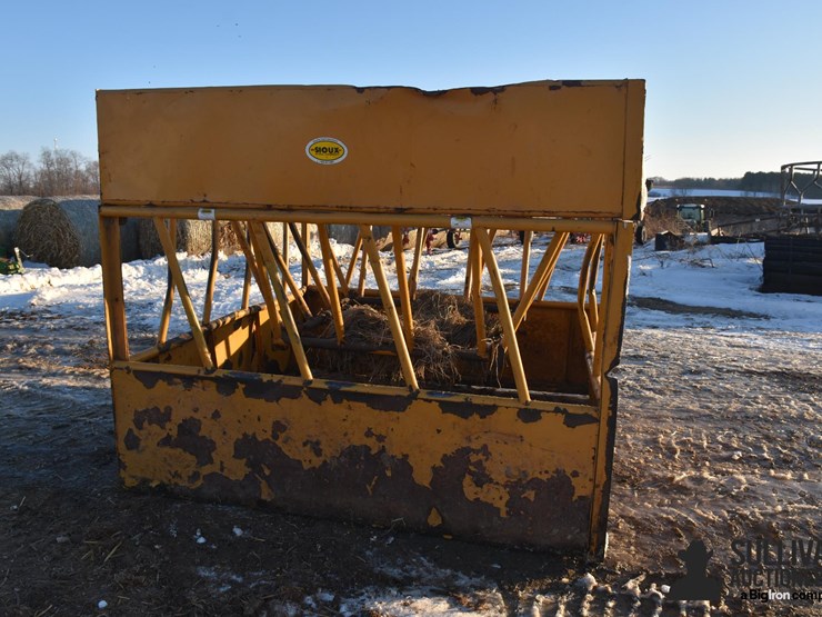 sioux-square-hay-max-feeder-image-2