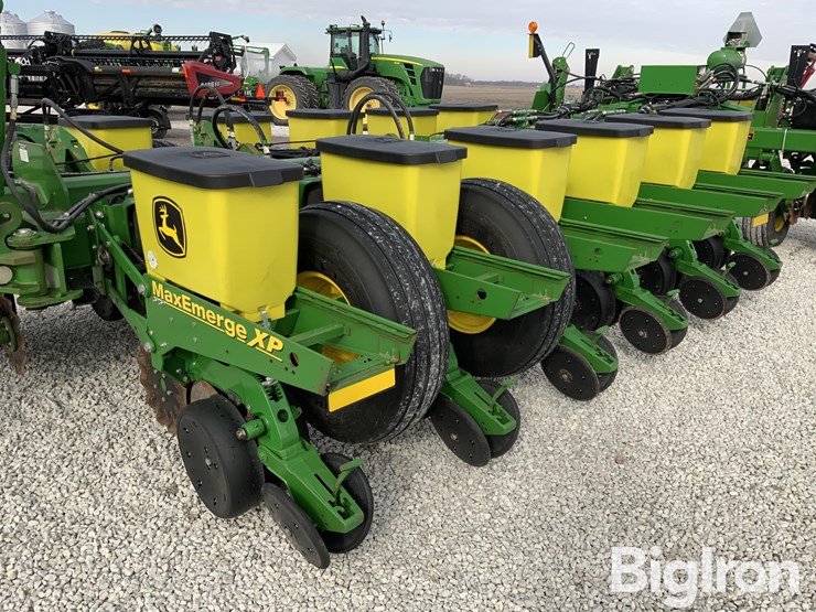 2013-john-deere-1770nt-image-16