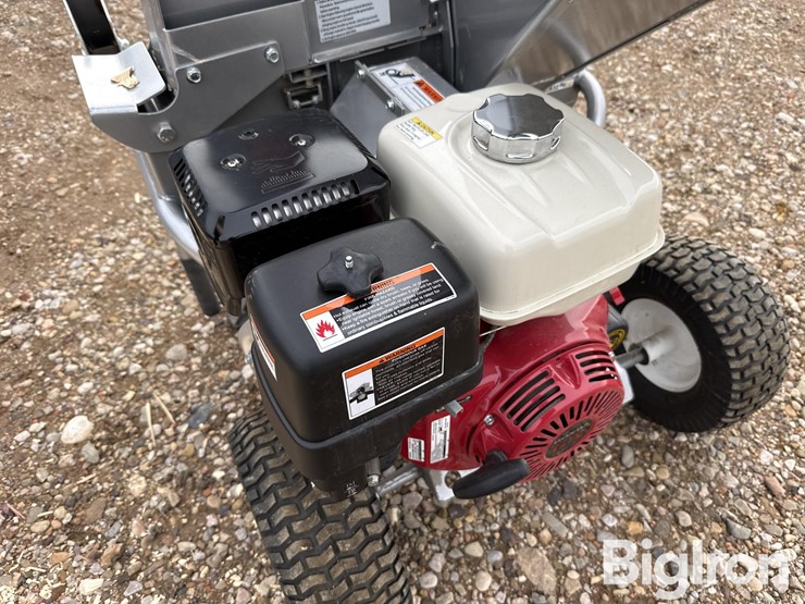 2015-honda-gx390-image-15