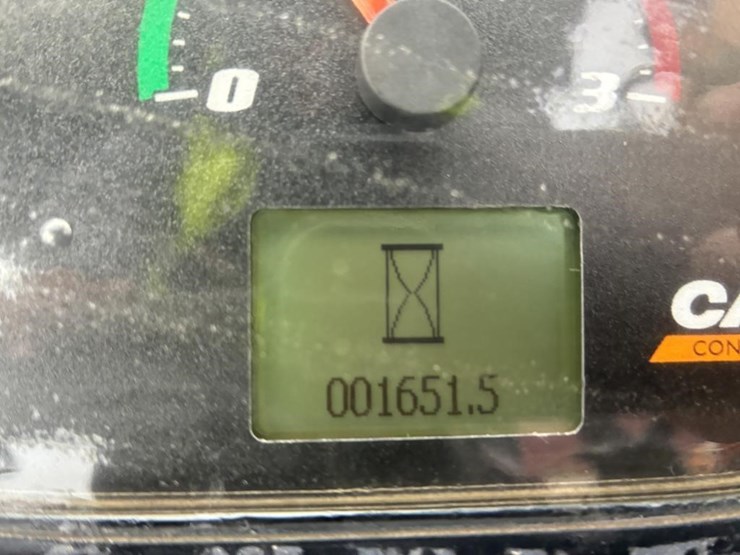 2019-case-580sn-image-24