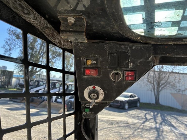 2019-bobcat-s70-image-14