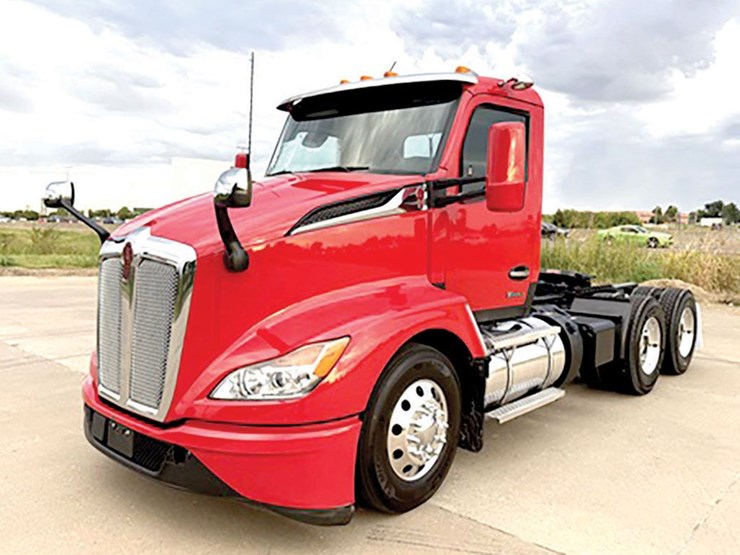 2023-kenworth-t680-image-1