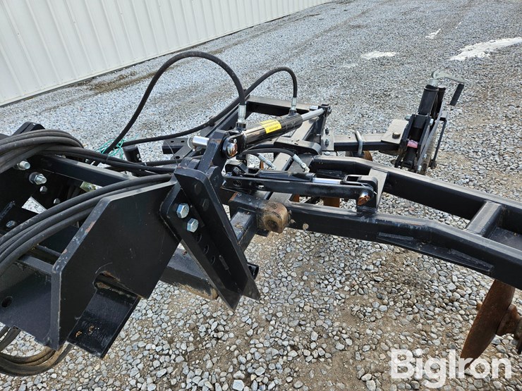 2014-trac-packer-front-mount-pivot-track-closer-image-10