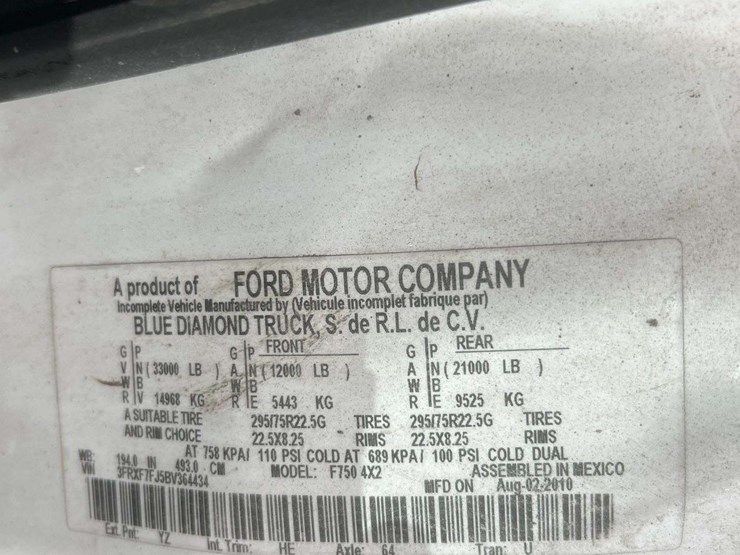 2011-ford-f750-image-5