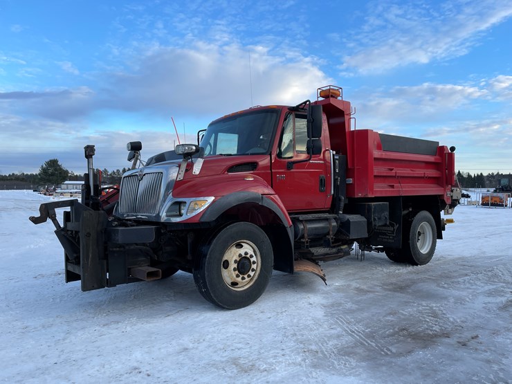 2007-international-7400-image-1