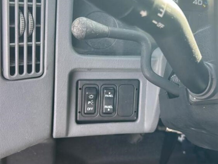 2006-international-durastar-4400-image-17