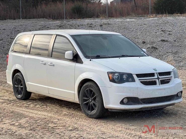 2019-dodge-grand-caravan-image-1