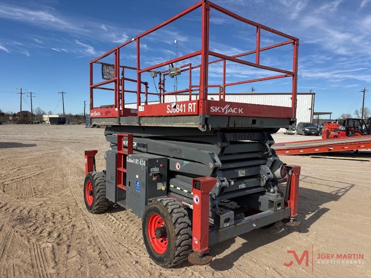 2016-skyjack-sj8841rt-image-3