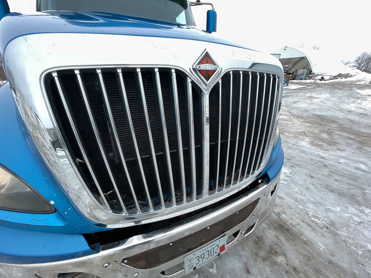 2014-international-prostar-image-14