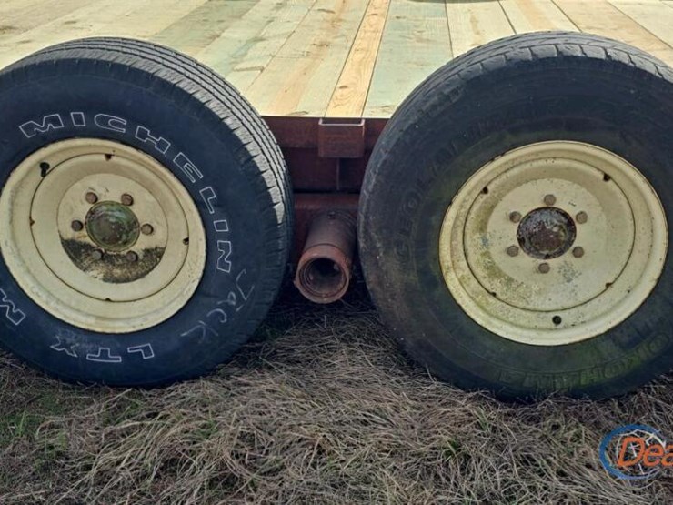 peerless-16'-tip-toe-trailer-image-8