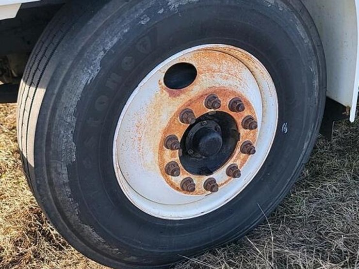 2005-international-durastar-4300-image-25