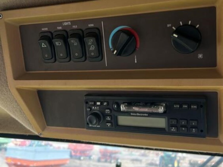 john-deere-7460-image-23