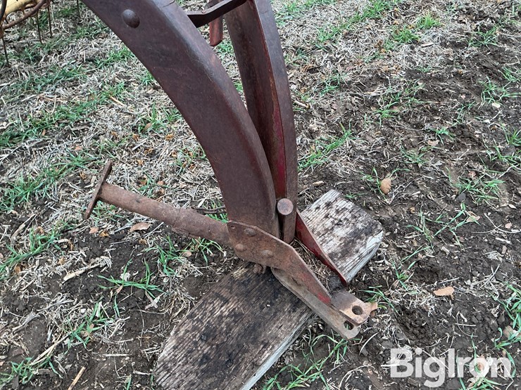 new-holland-56-image-9