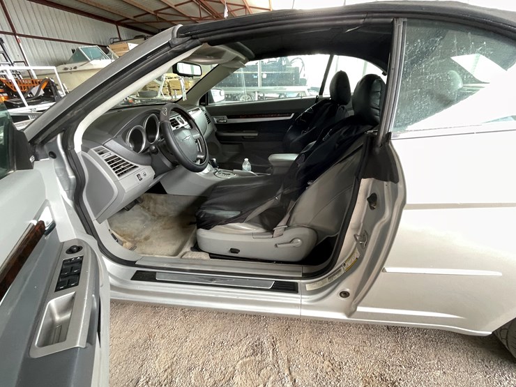 #108-•-2008-chrysler-sebring-(nm-title-in-delay)-image-16