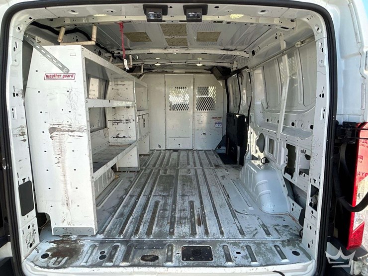 2017-ford-transit-image-25