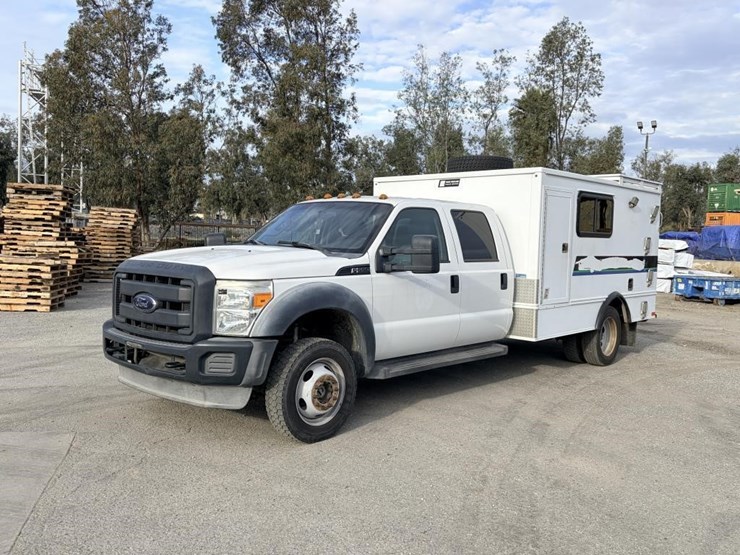 2012-ford-f550-image-1