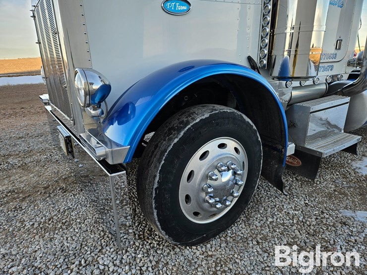 1999-peterbilt-379-image-10