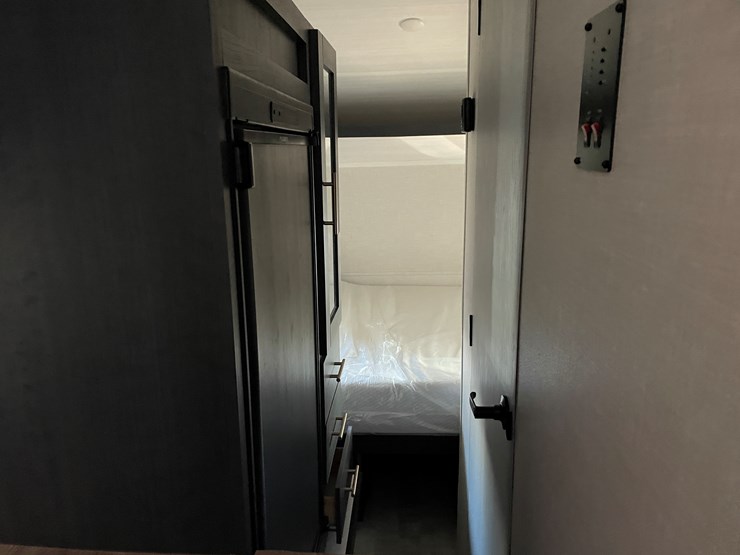 #149-•-2024-r-pod-trailer-(nm-title)-image-58