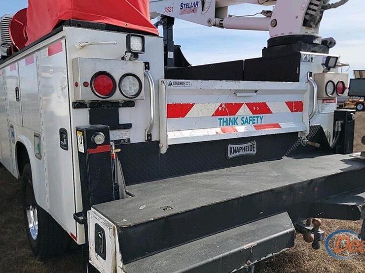 2017-ford-f550-image-4