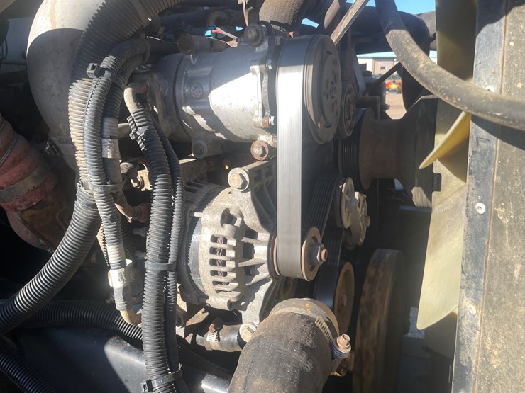 2006-kenworth-t300-image-21