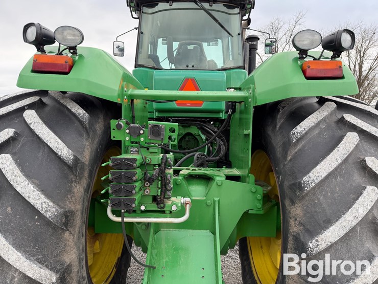2011-john-deere-9530-image-17